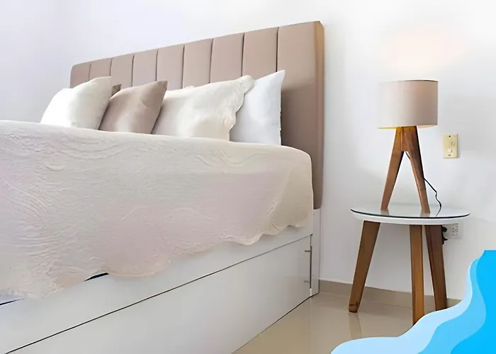 Minimalist With Pool And Free Scooter Apartment