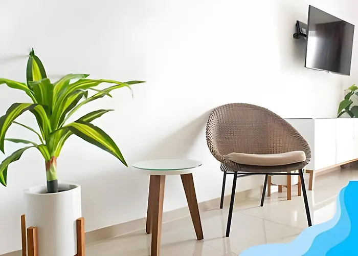 Minimalist With Pool And Free Scooter