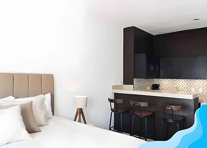 Minimalist With Pool And Free Scooter Apartment *