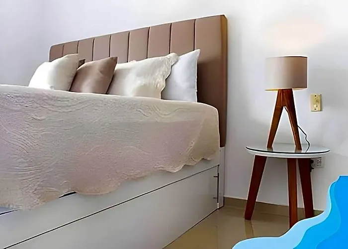 Minimalist With Pool And Free Scooter Apartment